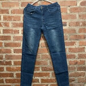 Slim Stretch Skinny Jeans in Dark Blue Wash